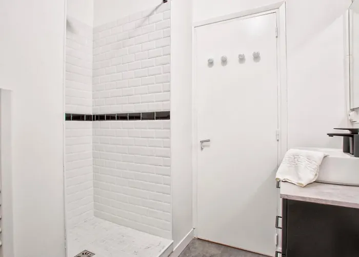 Casa Balta — Chic And Practical At Rives De L'orne *